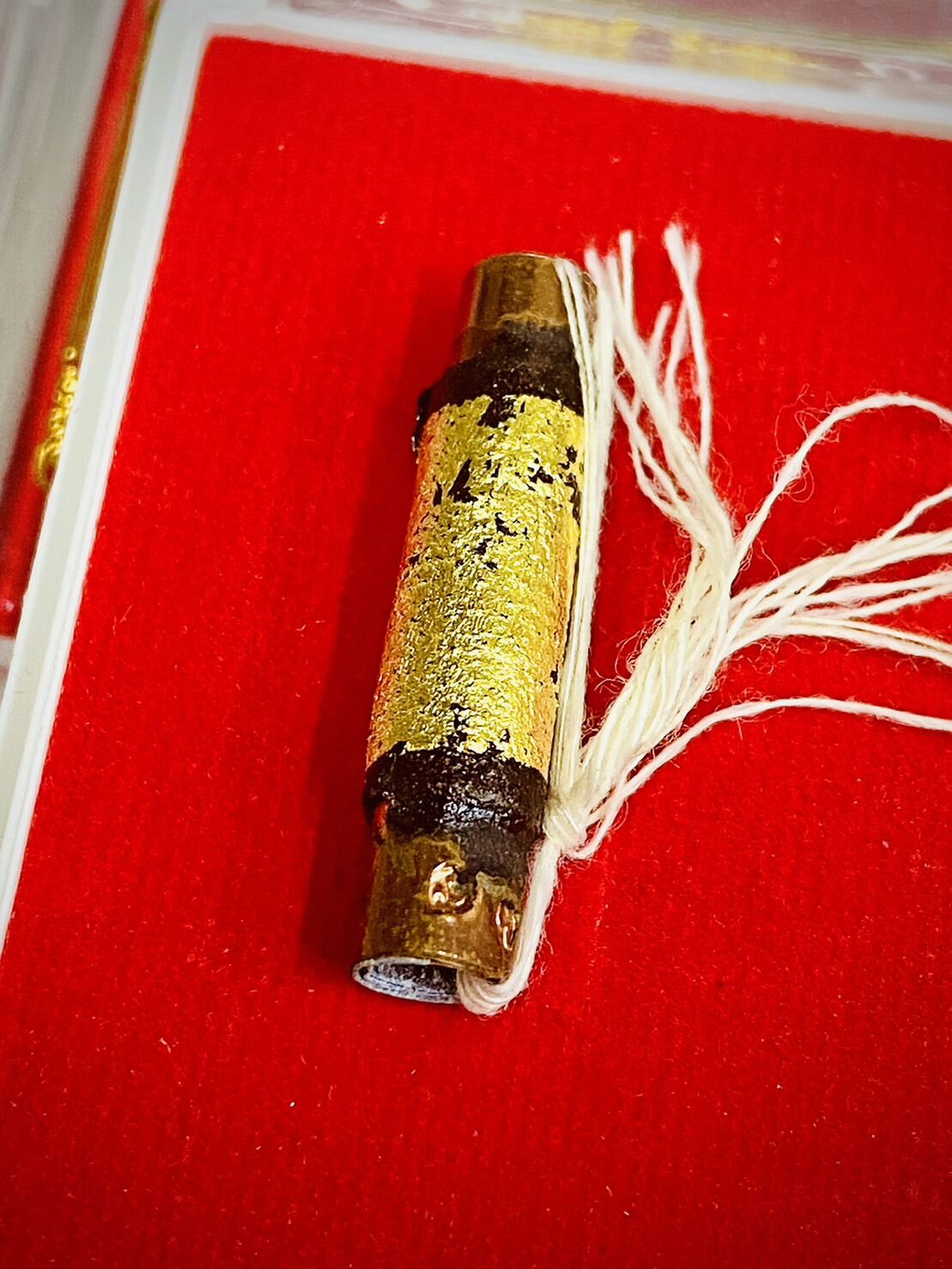 💘 Experience Unmatched Charm with Takrud Mia Mak First Edition by Luang Pu In!