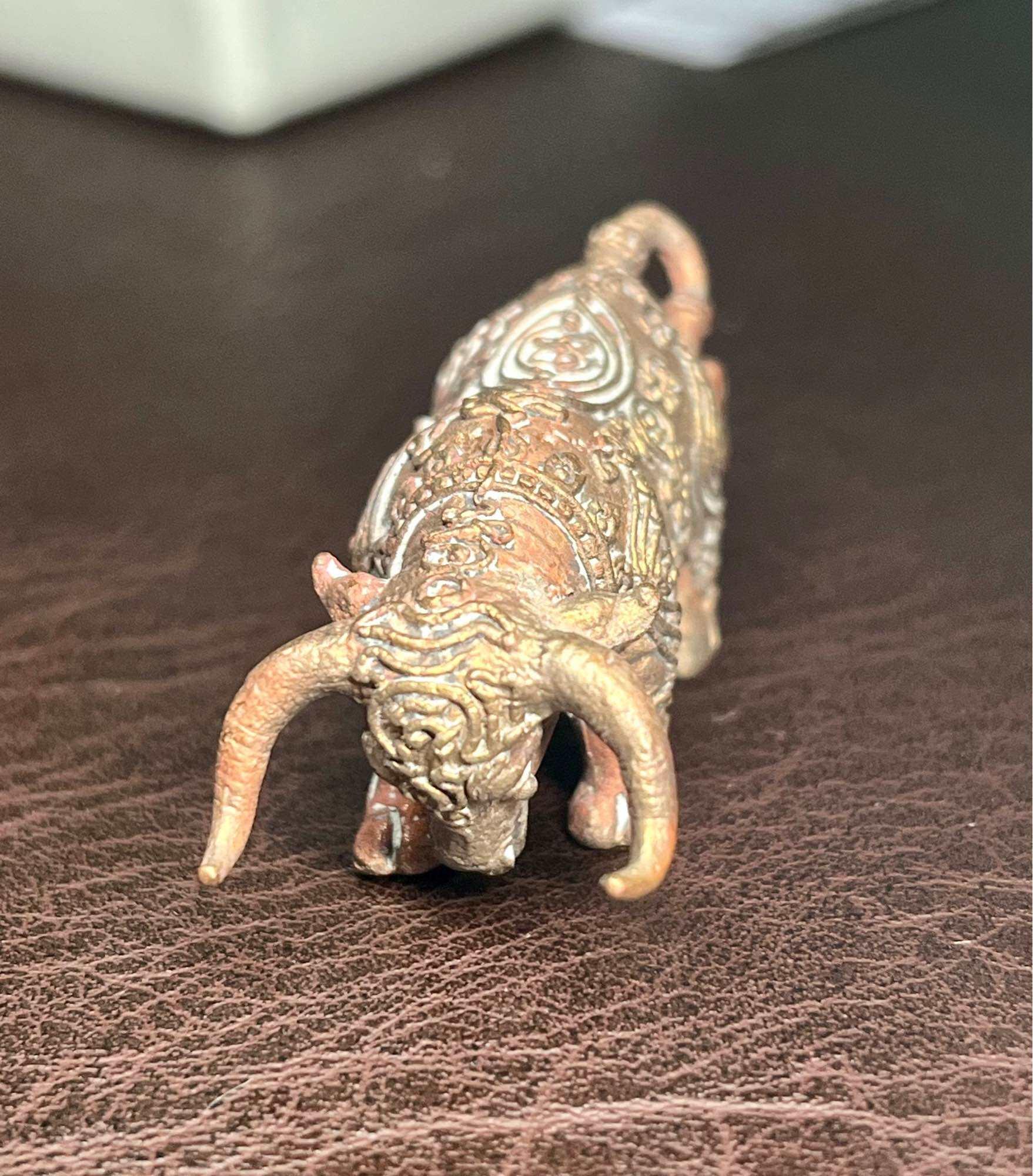 🐂 “Nandi Maha Supa Choke Bronze Bull – Sacred Mount of the Great Deity for Luck, Fame & Wealth by Luang Pho Sanan, Wat Klang Ratchakru Tharam”