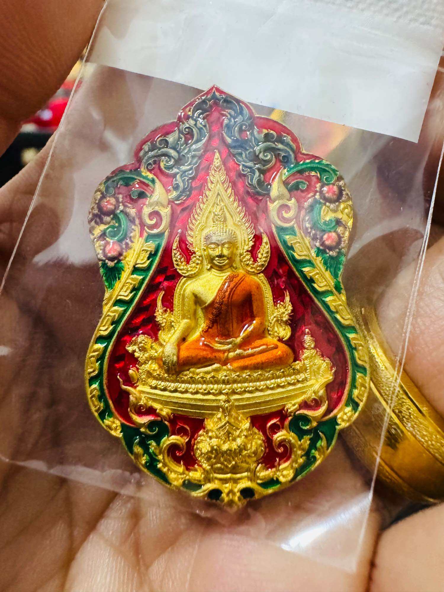 🌟 Authentic Phra Phuttha Chinnarat﻿ – Kuwer Maha Raj﻿ Edition 2565 by Luang Pho Phat Punyakamo, Wat Huay Duan, Nakhon Sawan – Limited Sacred Release 🌟