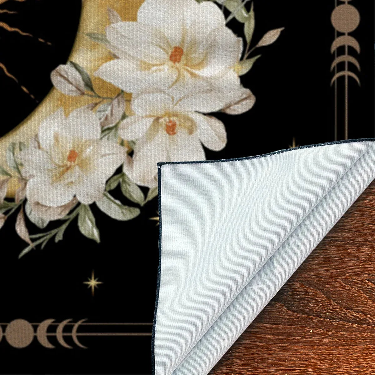 🌞🌙 Floral Tarot Tablecloth | Sun and Moon Altar Cloth – Ceremonial Cloth for Tarot Reading & Oracle Card Mat