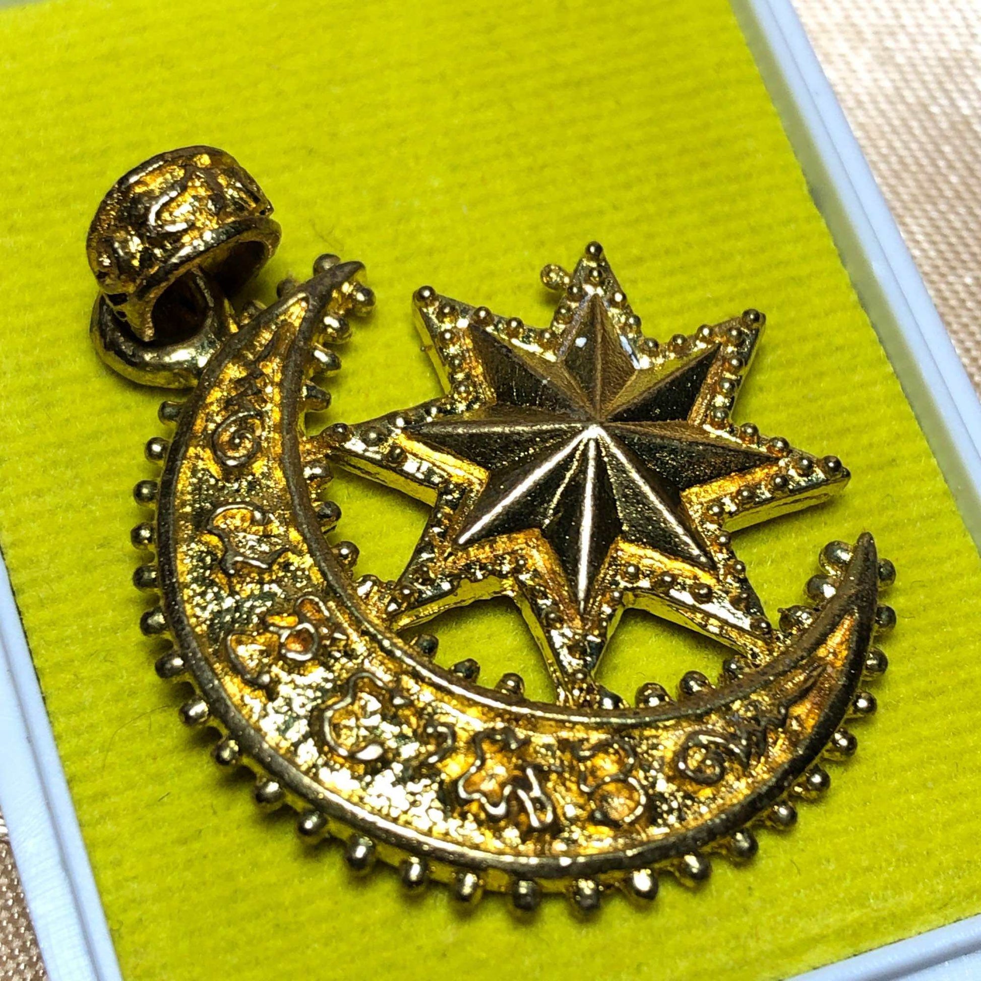 Unlock Supreme Spiritual Power and Fortune – Authentic Star Beside the Moon Amulet from Thailand!