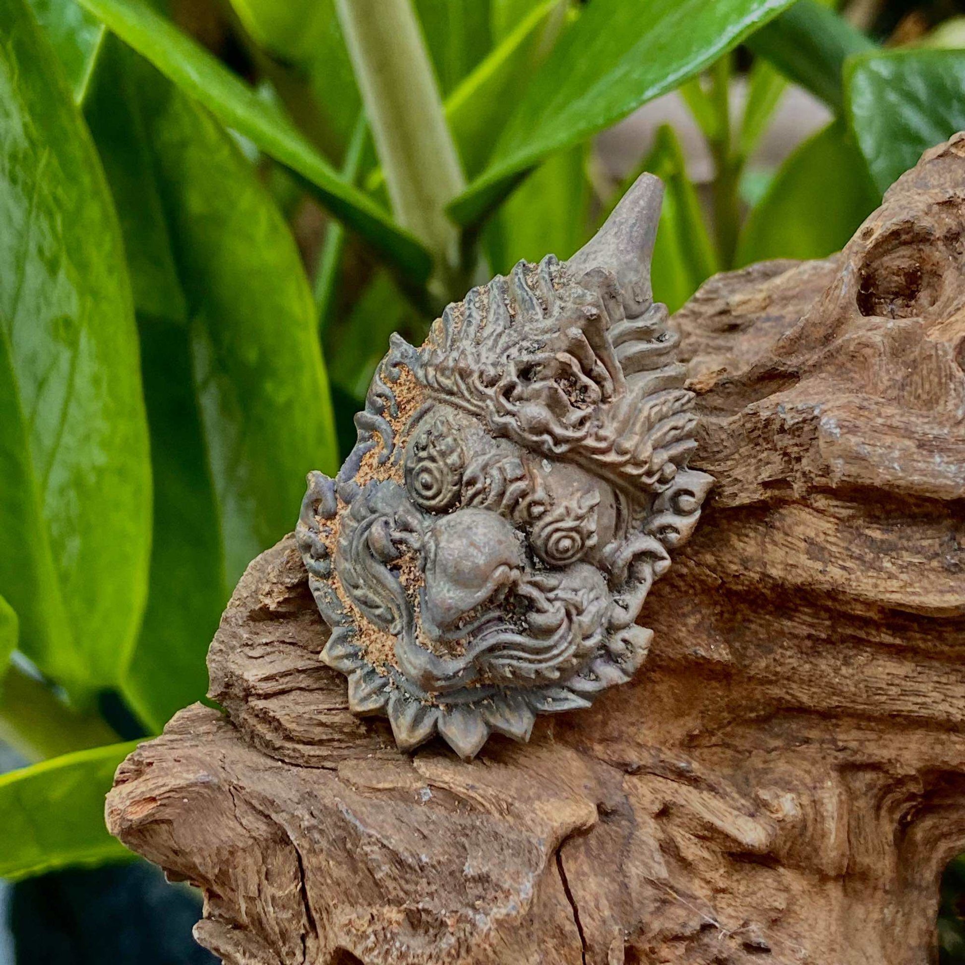 Majestic Thep Phaya Krut Head - Powerful Thai Alloy Casting with 8 Silver Takrut Scrolls by Kruba Ariyachart, Wat Saeng Kaew Phothiyan, 2015