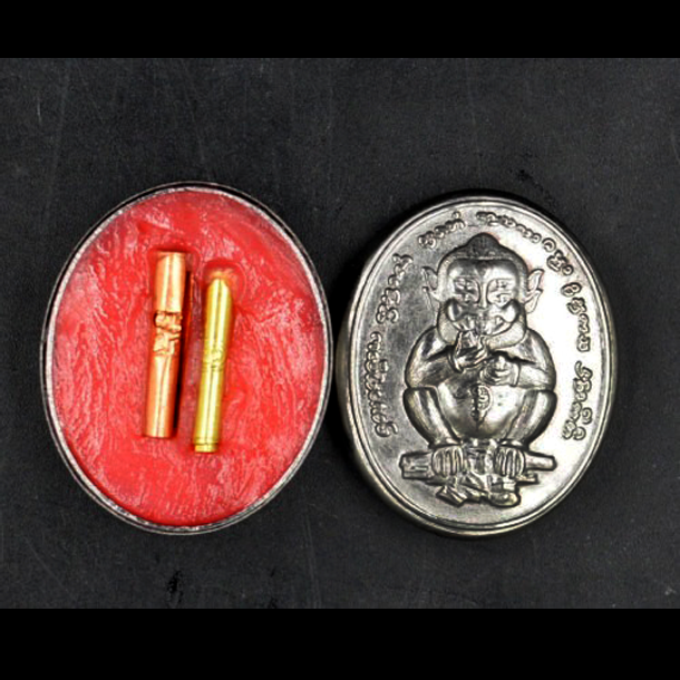 🪬Si Phung “Si Hu Ha Ta” Deity Balm – Four-Eared Five-Eyed Lanna Charm by Kruba Tao, Wat Thung Setthi (Ubosot Ban Lao), Prosperity & Attraction Support