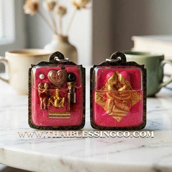 ✨ Sovereign Pink Magnetism: Authentic "Inn-Khoo Ruai Sane" (Wealthy Charm Lovers) Pink Sacred Powder Talisman – Gold Leaf Edition in Seduction Oil by Rue Si Ruai Chak Phet – 2562 BE Edition ✨