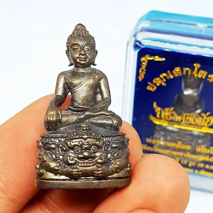 🛕 “Srivichai Rahu Destiny‑Breaker Phra Kring – Over‑Fate Protection & Fortune Medicine Buddha by Pho Than Kloi, Wat Phu Khao Thong (Grand 2014 Consecration)”