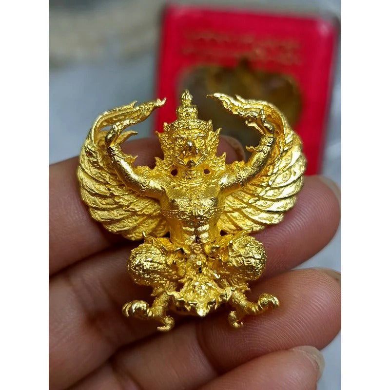 🦅 Supreme Dawn Garuda of Great Power – “Maha Authority & Wealth Guardian” Amulet by Luang Pu Kun Akkapanyo (Pha Chanadai, Ubon Ratchathani, 2017)