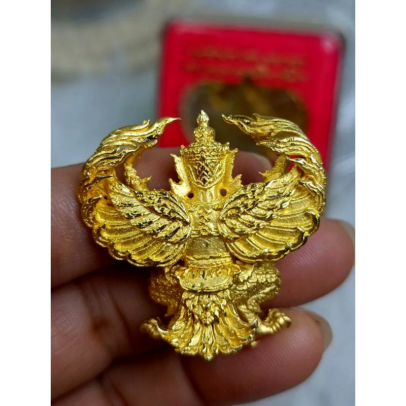 🦅 Supreme Dawn Garuda of Great Power – “Maha Authority & Wealth Guardian” Amulet by Luang Pu Kun Akkapanyo (Pha Chanadai, Ubon Ratchathani, 2017)