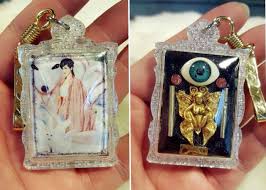 ✨ Supreme Nine-Tailed Fox Celestial Locket: The Ultimate Talisman for Elite Charisma, Wealth Magnetism, and Social Mastery by Luang Pu In (2025 Grand Edition)