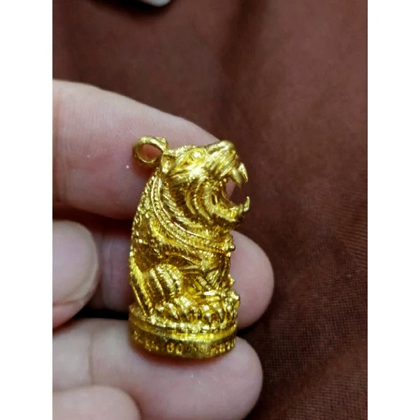 🐯 “Supreme Tiger of Power” – Luang Pho Pern Wat Bang Phra 2017 Tiger Amulet for Strength, Protection & Fearless Success