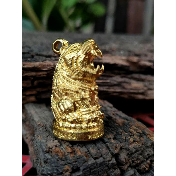 🐯 “Supreme Tiger of Power” – Luang Pho Pern Wat Bang Phra 2017 Tiger Amulet for Strength, Protection & Fearless Success