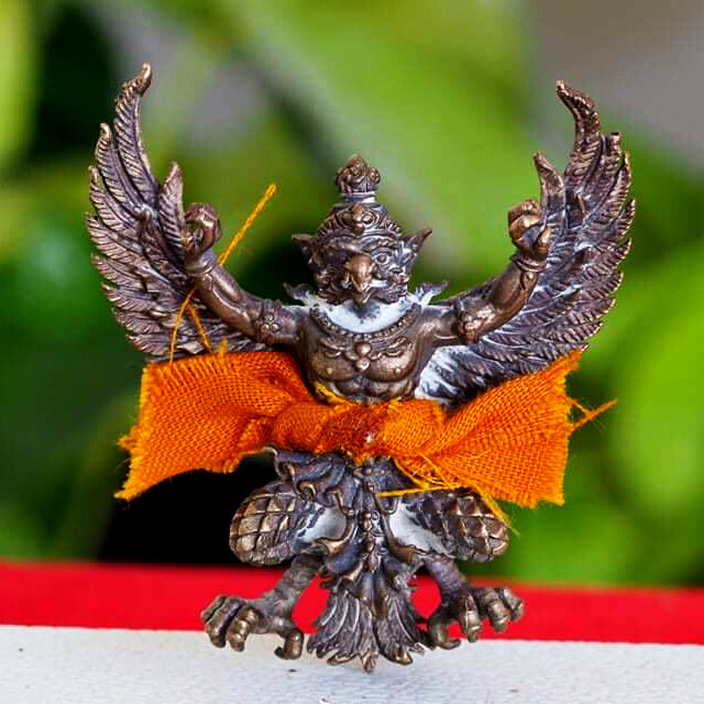 🦅 "Supreme Noble Wealth" Phaya Krut (Bronze with Monk Robe) by LP Yod (Wat Takro) – Ultimate Authority & Prosperity