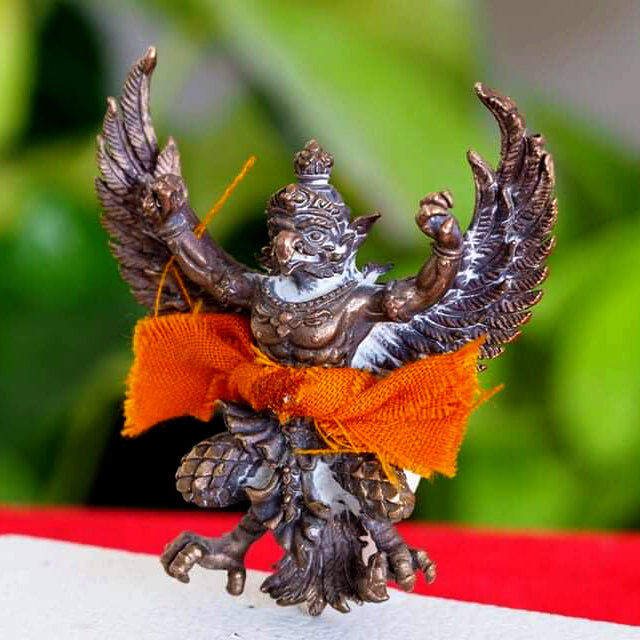 🦅 "Supreme Noble Wealth" Phaya Krut (Bronze with Monk Robe) by LP Yod (Wat Takro) – Ultimate Authority & Prosperity