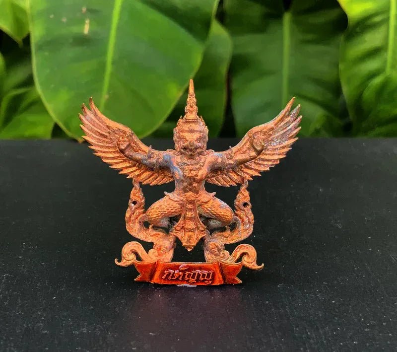 🦅 “Suvarn Raktapak Garuda ‘Gratitude Edition’ – Bronze Maha‑Alloy Royal Protection, Merit & Wealth Guardian by Luang Pu Juea, Wat Khao Ta Ngo Udomporn (Chaiyaphum, 2021)”
