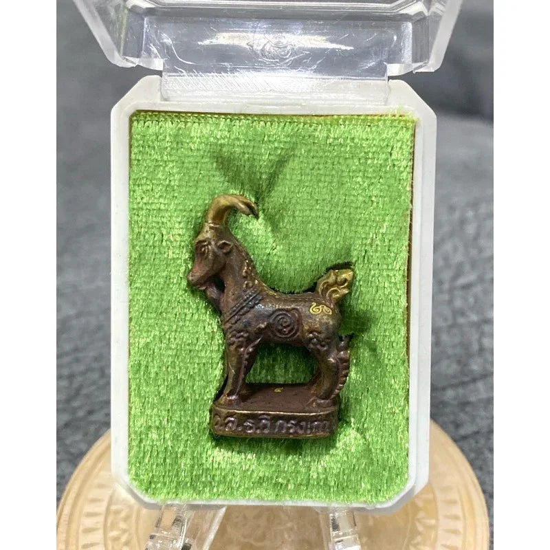 🐐 THE GOLDEN GUARDIAN: PHAE MAHA MONGKOL ✨ The Divine Guardian: Luang Phor Rak "Auspicious Goat" – The Sacred Shield of Protection & Magnet for Leadership and Love