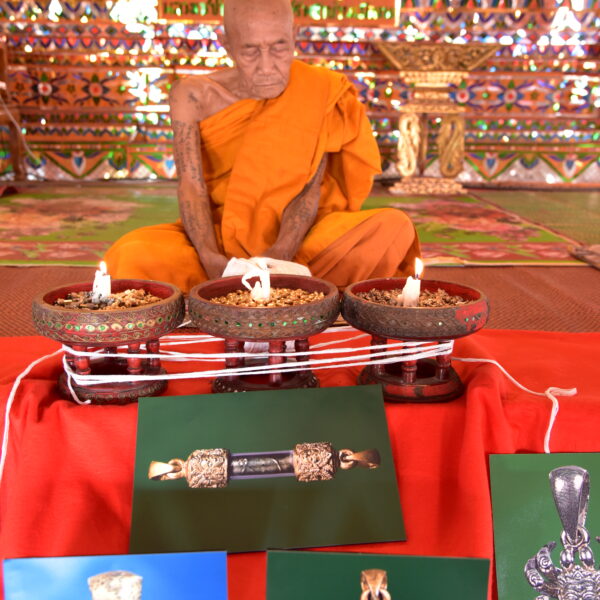 🕷️ The Celestial Weaver: Narayana 8-Armed Wealth Spider – Rare "Satang Kru" Silver Edition by Tu Chao Pu Wa Ling (2025)