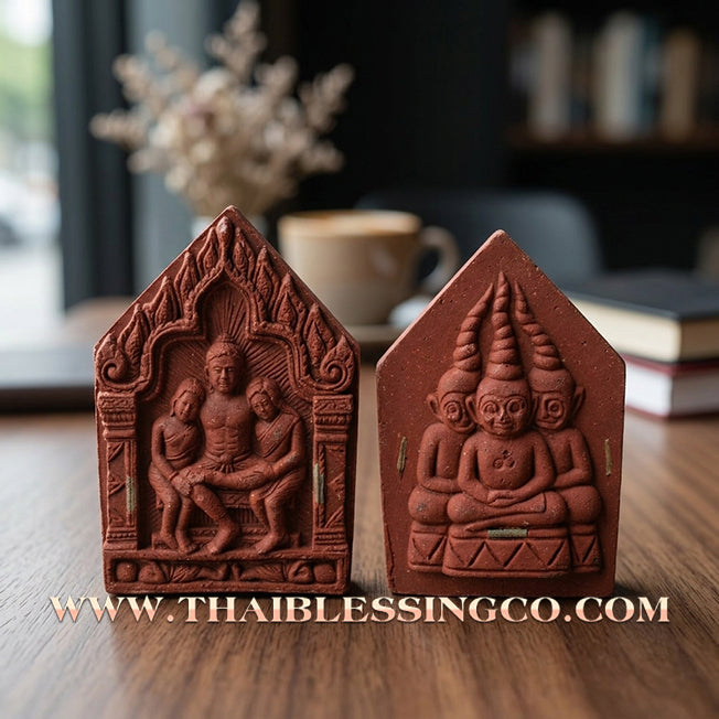 ✨ 🏹 The Crimson Commander: Sacred 'Red Charm Powder' Khunphaen Maha Mon Phaya Ngang Pa Cha Da by Achan Haritsa (2016 Masterpiece) – The Ultimate Magnet for Intense Romance, Explosive Trade, and Infinite Wealth 🏹 ✨