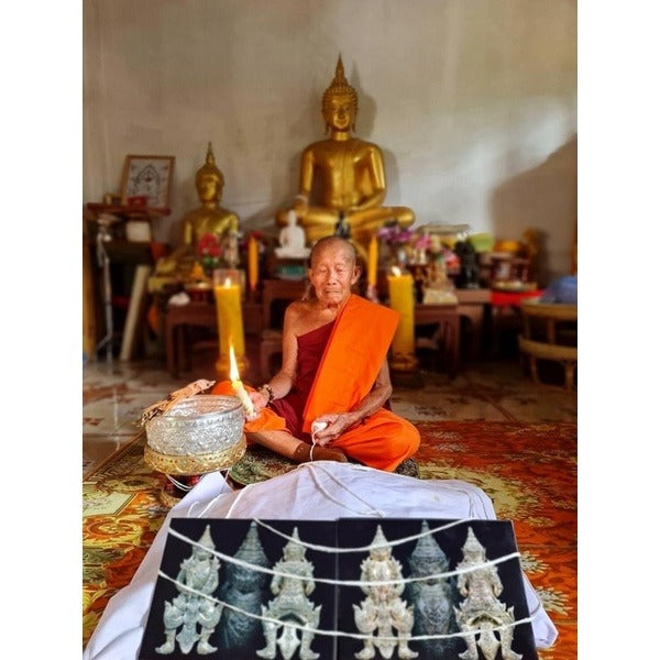 🌟 ⚔️ The Divine Executioner: Phaya Purisat Twin Swords – The Devourer of Curses & King of Wealth ⚔️