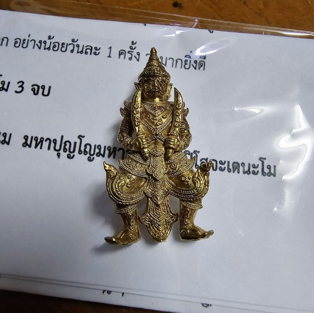 🌟 ⚔️ The Divine Executioner: Phaya Purisat Twin Swords – The Devourer of Curses & King of Wealth ⚔️