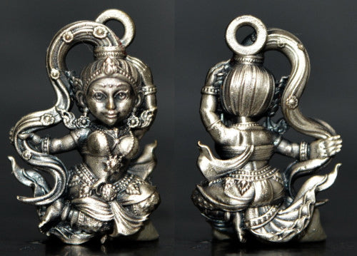 ✨ The Divine Phra Mae Thorani 'The Goddess of the Land' B.E. 2568 Sacred Thai Earth Mother Statuette for Absolute Prosperity, Victory Over Obstacles, and Financial Grounding by Phra Ajarn Danupon, Wat Huay Nae (Portable Miracle Size 1.5 x 2.1 cm)