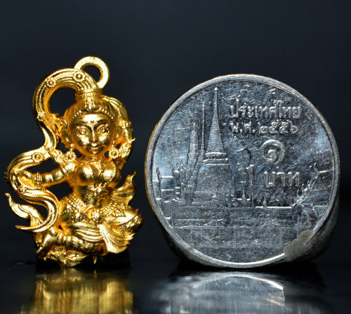 ✨ The Divine Phra Mae Thorani 'The Goddess of the Land' B.E. 2568 Sacred Thai Earth Mother Statuette for Absolute Prosperity, Victory Over Obstacles, and Financial Grounding by Phra Ajarn Danupon, Wat Huay Nae (Portable Miracle Size 1.5 x 2.1 cm)
