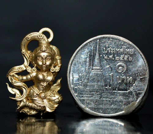 ✨ The Divine Phra Mae Thorani 'The Goddess of the Land' B.E. 2568 Sacred Thai Earth Mother Statuette for Absolute Prosperity, Victory Over Obstacles, and Financial Grounding by Phra Ajarn Danupon, Wat Huay Nae (Portable Miracle Size 1.5 x 2.1 cm)