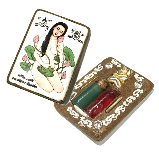 🪷 The Enchantress of the Lotus: Sacred Locket Mae Bua Bang Bai (Lotus Leaf Fairy) – Ongk Kroo White Edition by Ajarn Suntorn Phueak Tiang
