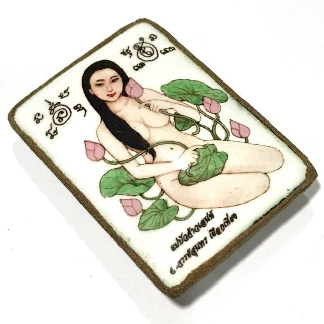 🪷 The Enchantress of the Lotus: Sacred Locket Mae Bua Bang Bai (Lotus Leaf Fairy) – Ongk Kroo White Edition by Ajarn Suntorn Phueak Tiang