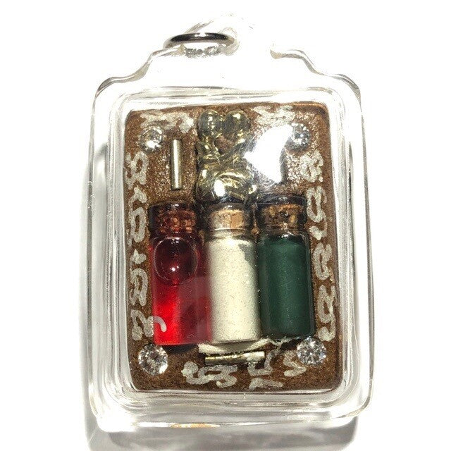 🪷 The Enchantress of the Lotus: Sacred Locket Mae Bua Bang Bai (Lotus Leaf Fairy) – Ongk Kroo White Edition by Ajarn Suntorn Phueak Tiang