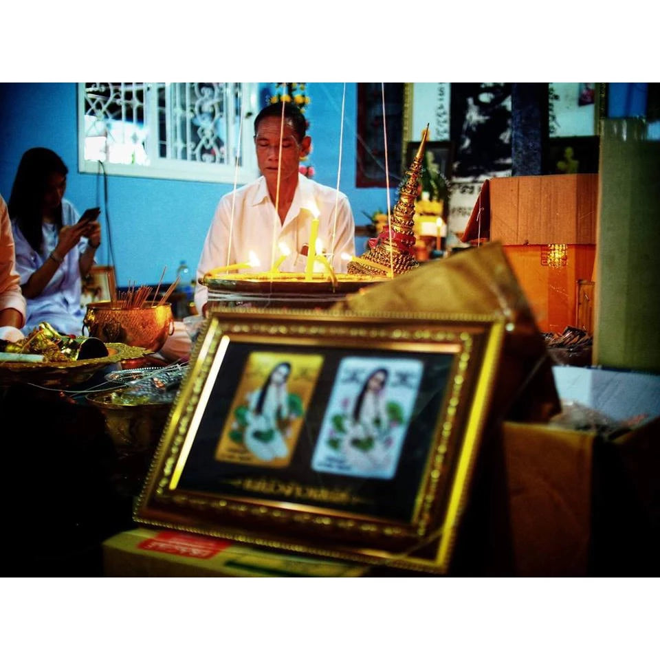 🪷 The Enchantress of the Lotus: Sacred Locket Mae Bua Bang Bai (Lotus Leaf Fairy) – Ongk Kroo White Edition by Ajarn Suntorn Phueak Tiang