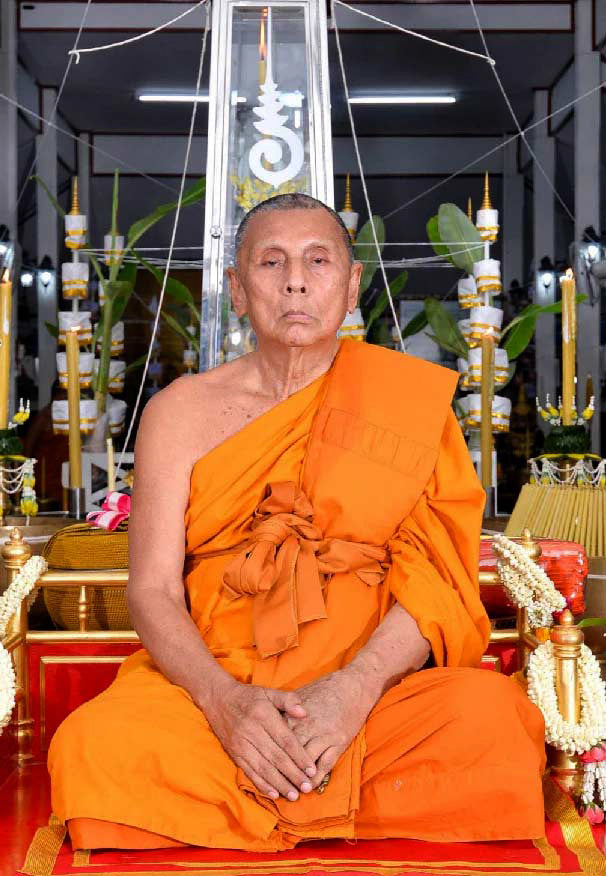 ✨ The First Edition Phra Khan Demon-Slayer Dagger B.E. 2558: Sacred Samrit Bronze Spiritual Weapon for Absolute Protection, Authority, and Clearing Negative Karma by Luang Phor Jai, Wat Phraya Yat (Power Size 4.3 cm)