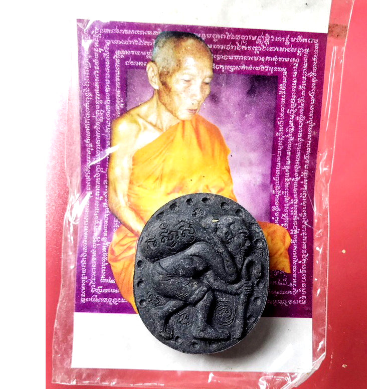 🌟 ✨The Infinite Collector: Sacred Chu Chok "Royal Decree" Amulet – Manifest Wealth & Absolute Success✨ Black