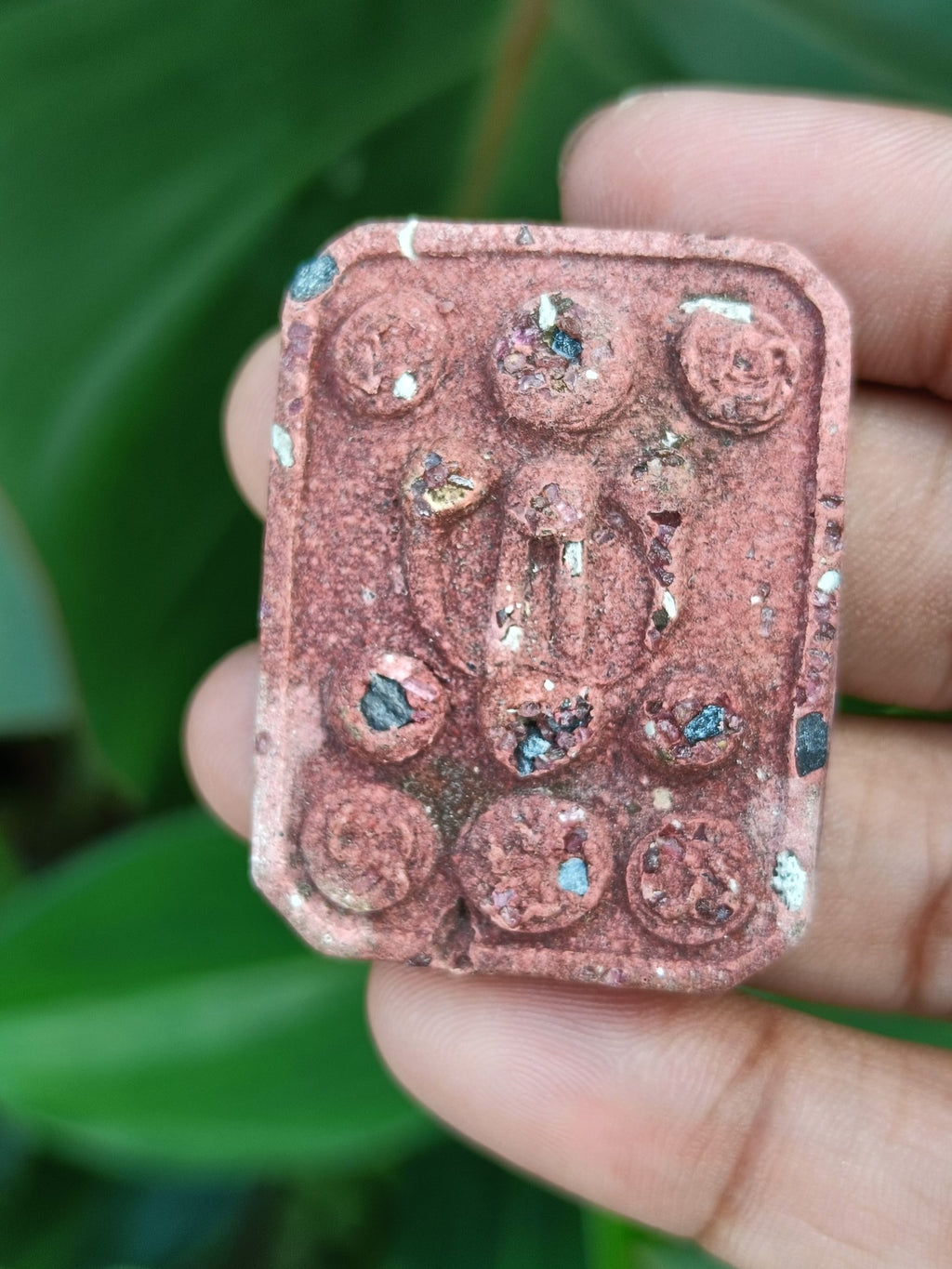 ✨ Sacred Phra Pidta Prai Kradook Pee - Ancient Ghost Bone Powder Amulet for Extreme Wealth, Business Negotiation, and Supernatural Protection (Consecrated by Master Niphon, Wat Don Chedi)