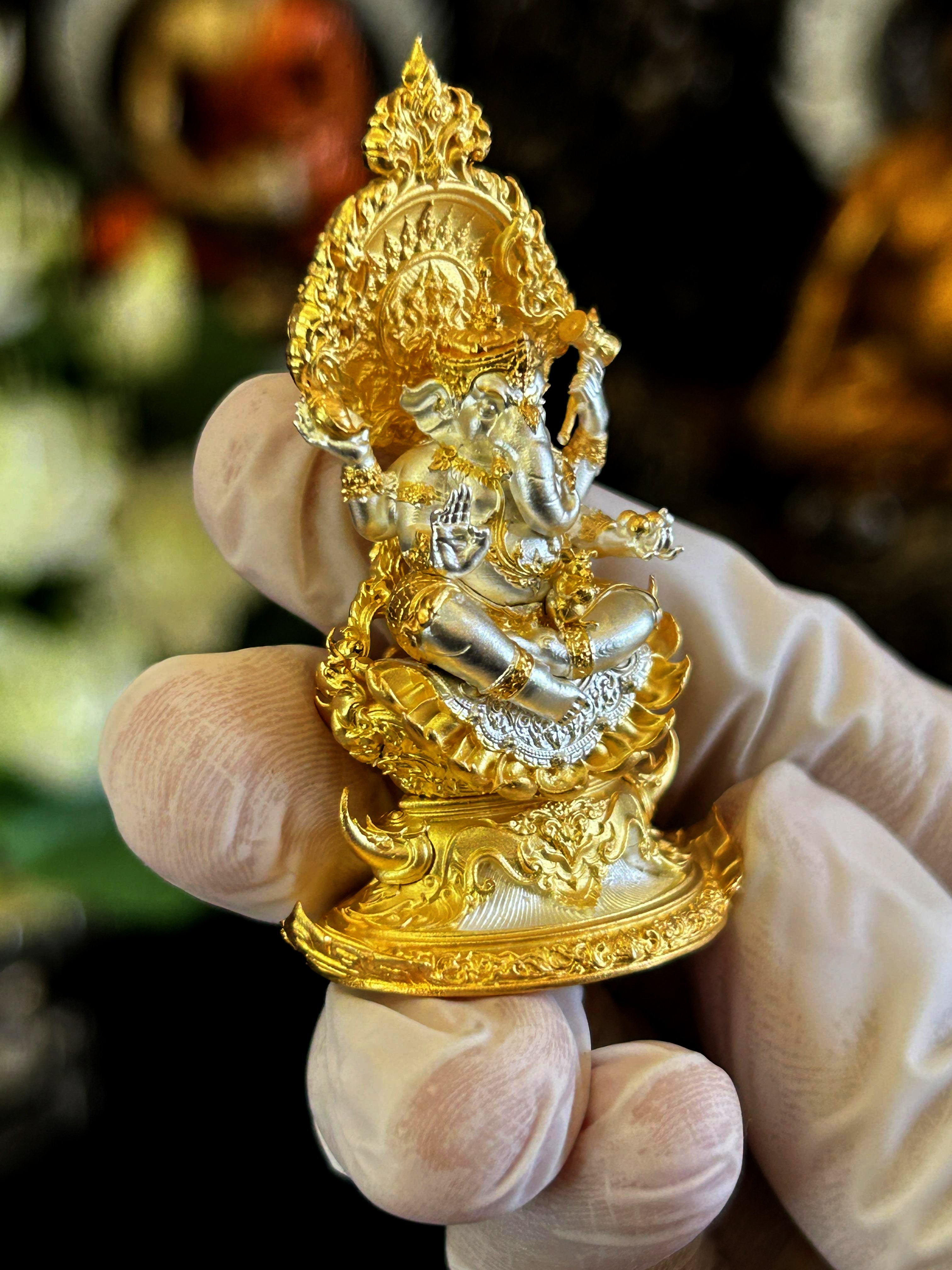 ✨ The Sovereign Harmonizer: Ganesha "Suk Samrit Nirun" Masterpiece – Two-Tone Gold & Silver Bronze for Eternal Prosperity, Wisdom & Ultimate Success