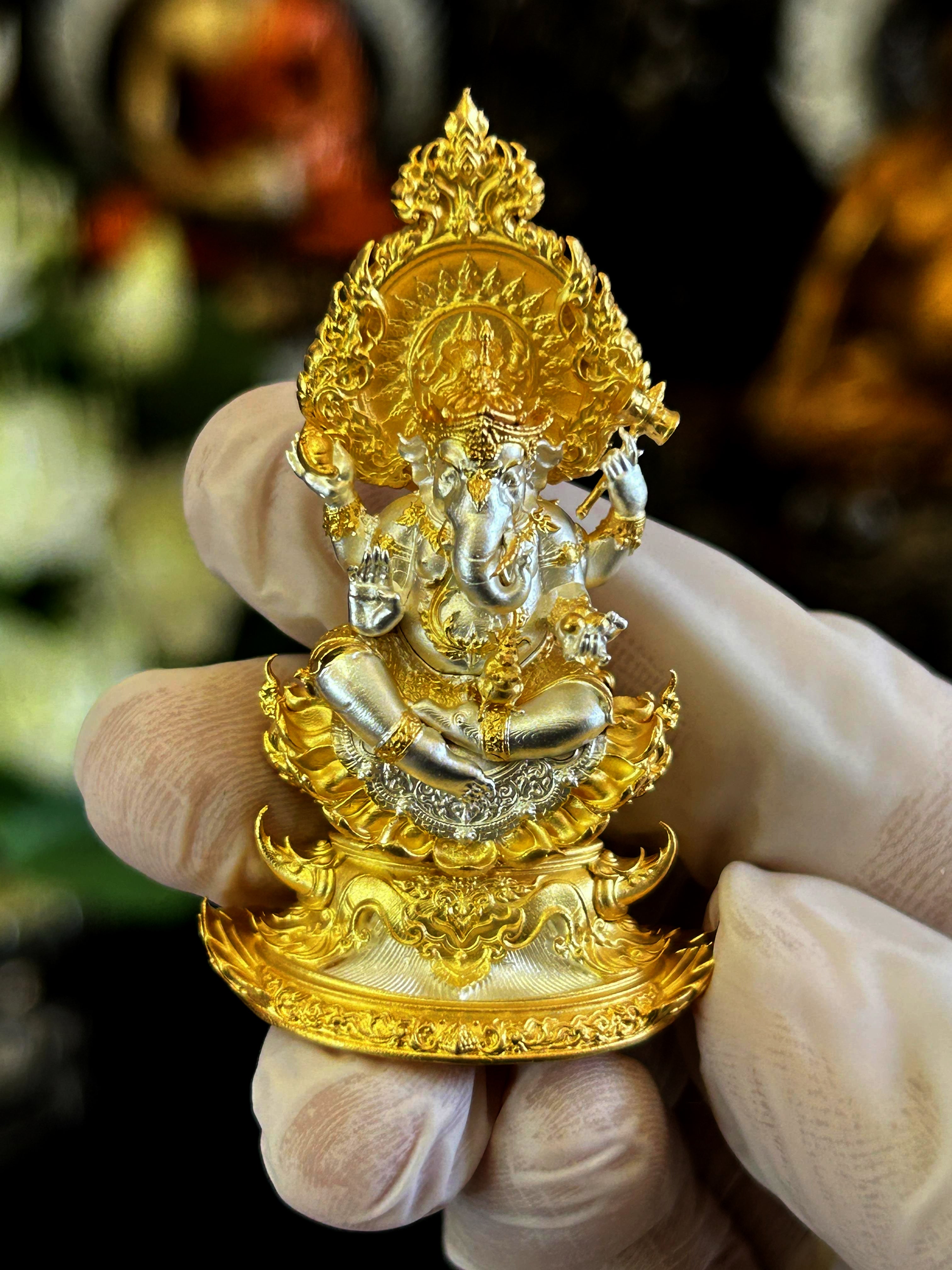 ✨ The Sovereign Harmonizer: Ganesha "Suk Samrit Nirun" Masterpiece – Two-Tone Gold & Silver Bronze for Eternal Prosperity, Wisdom & Ultimate Success