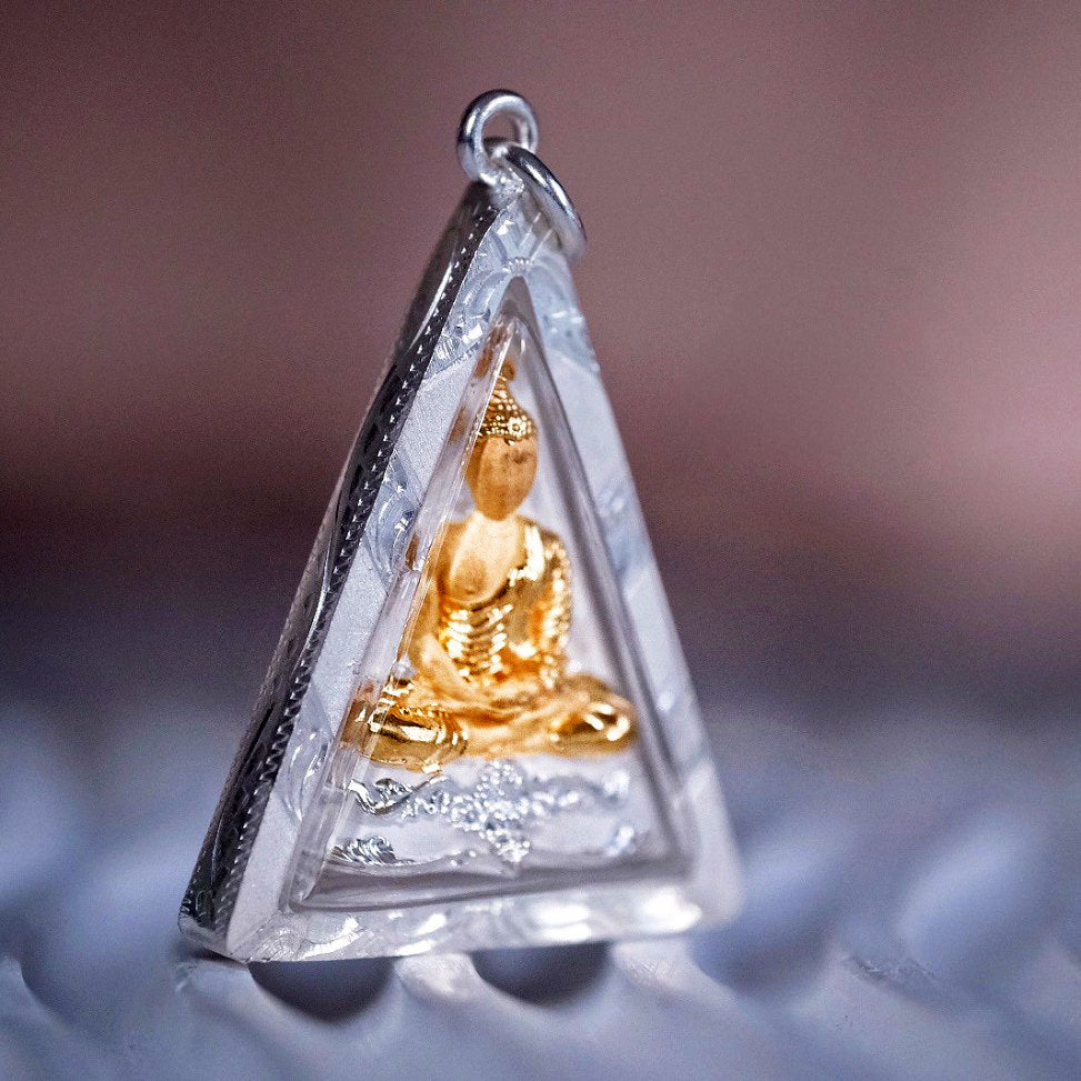 ✨ The Sovereign Queen of Fortune: Phra Nang Phaya Luang Pu Kee Wat Wang Daeng Authentic Thai Sacred Talisman in Custom Sterling Silver 92.5% Waterproof Case for Miraculous Protection, Infinite Wealth, and Universal Charisma