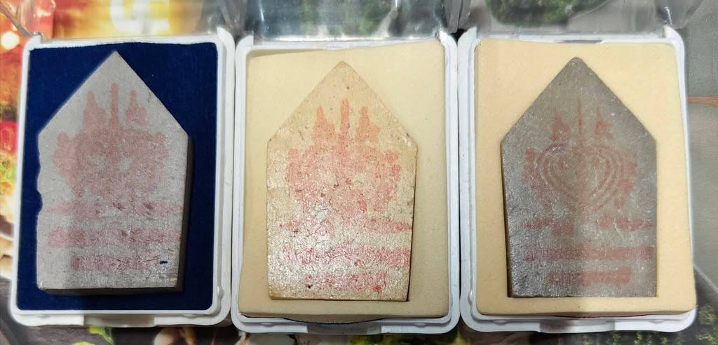 ✨ The Ultimate Phra See Sa Laeng Ngae B.E. 2556: Authentic Love & Attraction Talisman Blessed by Luang Pu Yam (Wat Sam Ngam) at Wat Khao Chong Kling – The Legendary "King of Charisma" Amulet (Size 2.5 x 4.1 cm)