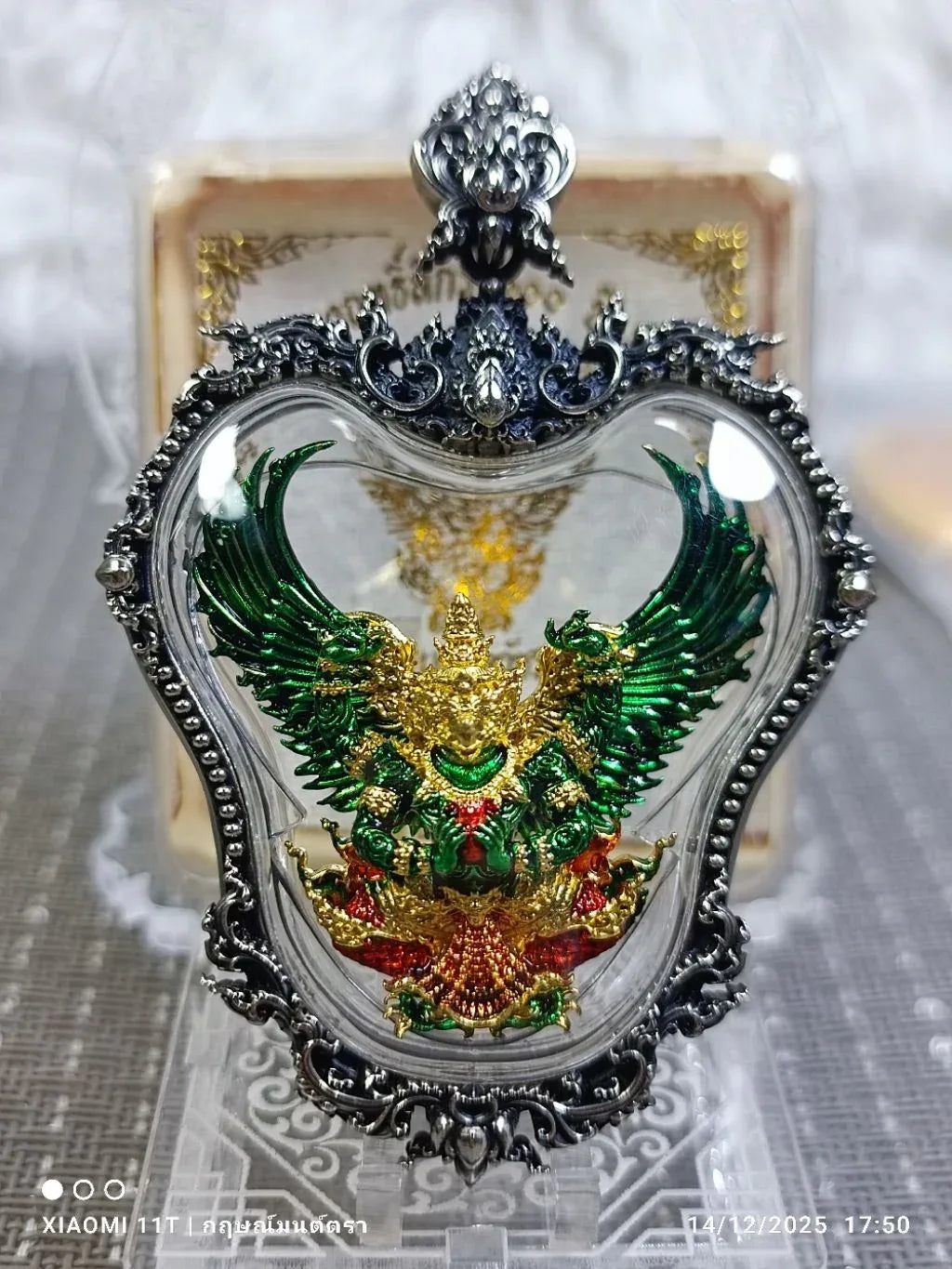 🦅 The 4-Armed Royal Garuda Supreme Authority (Maha Amnat II) 100th Anniversary Edition by LP Phat A powerful four-armed Garuda amulet with a waterproof frame.