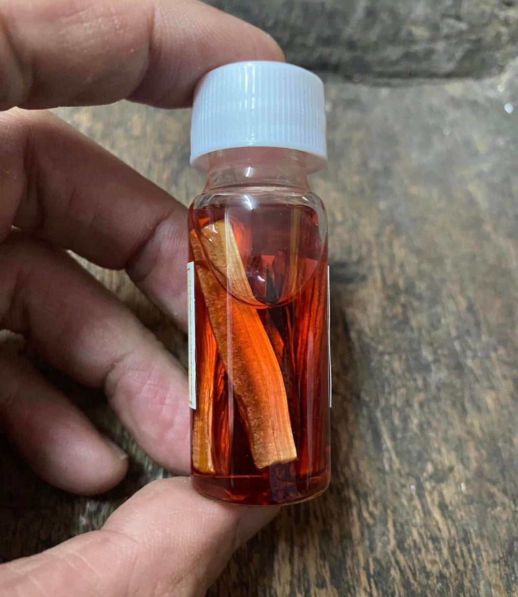 Theparanjawan Divine Attraction Oil - Luang Ta Ruam Blessed Essence from Wat Khok Samran | 神圣魅力油 - 天神之魅 | 鲁昂塔鲁安加持 - 泰国真庙出品