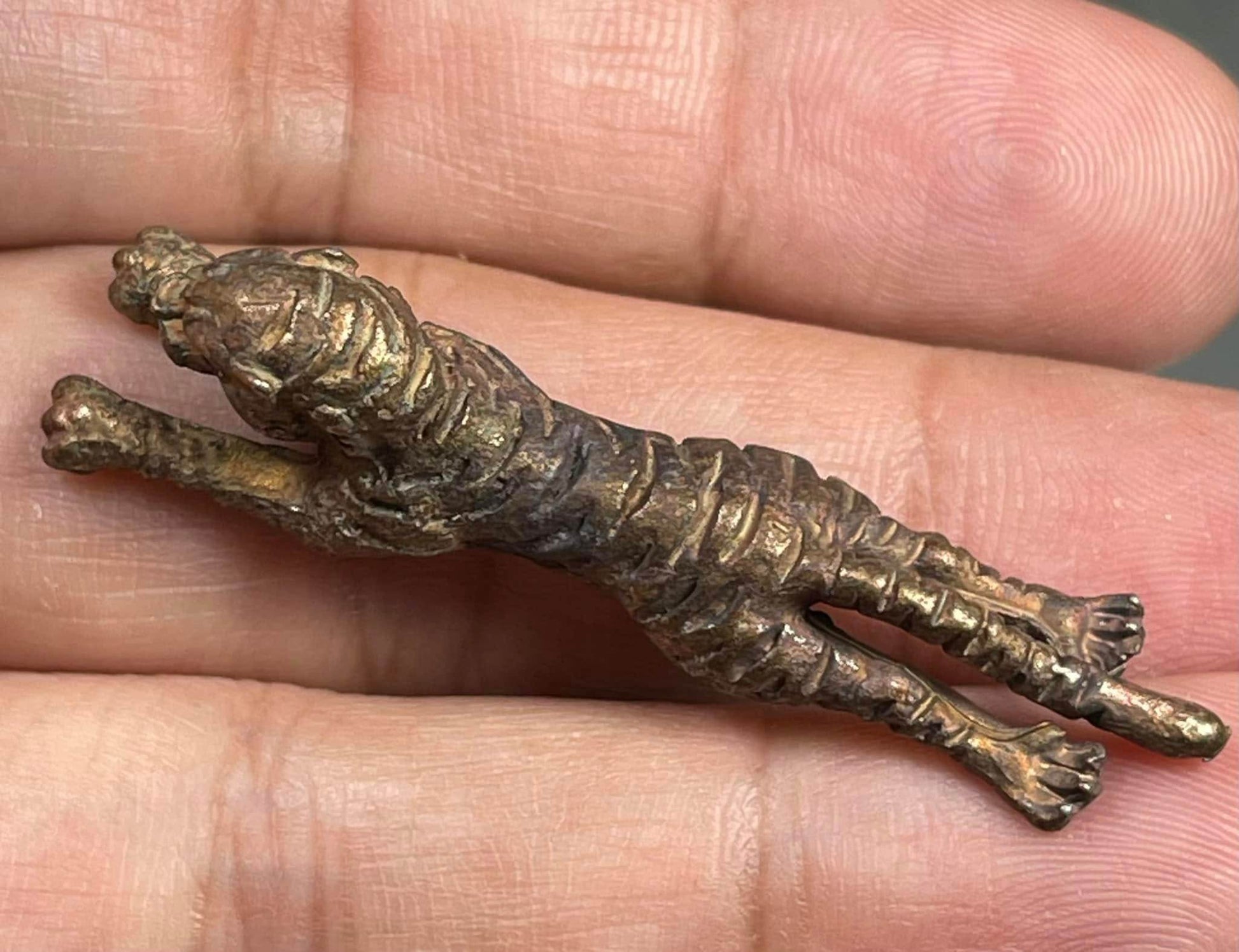 Tiger Puen Tak – “Gun-Bullet Defying Tiger Amulet” by Luang Por Liab, Wat Na Wong Sacred Amulet of Power, Protection - Thai Blessing Co