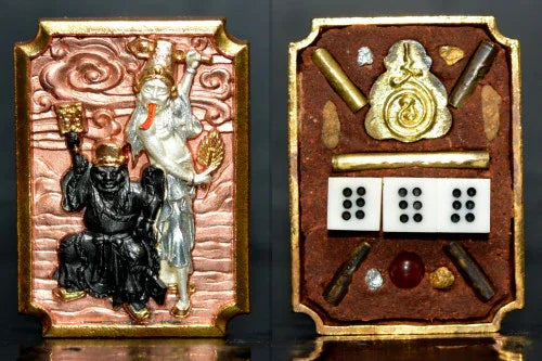 🔖 Dual Guardians of Fortune – 4K Gold Tua-Pae & Yi-Pae “Two Lands” Spirit Judge Token by Pa Than Phong for Protection & Luck