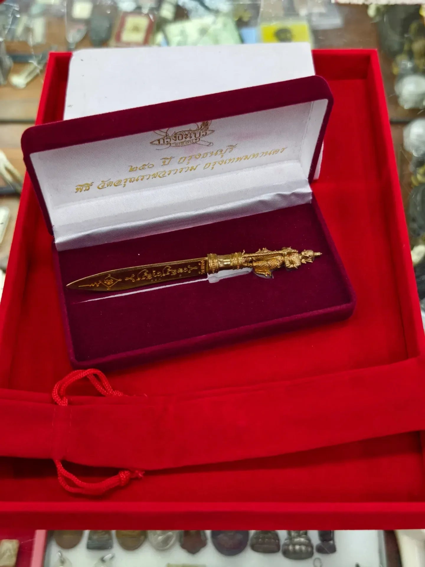 ⚔️ VESSUVANA RITUAL KNIFE: THE BILLIONAIRE SHIELD 👑 Legendary Protection, Imperial Wealth: Command Your Destiny with the Bicentennial Sentinel of Wat Arun
