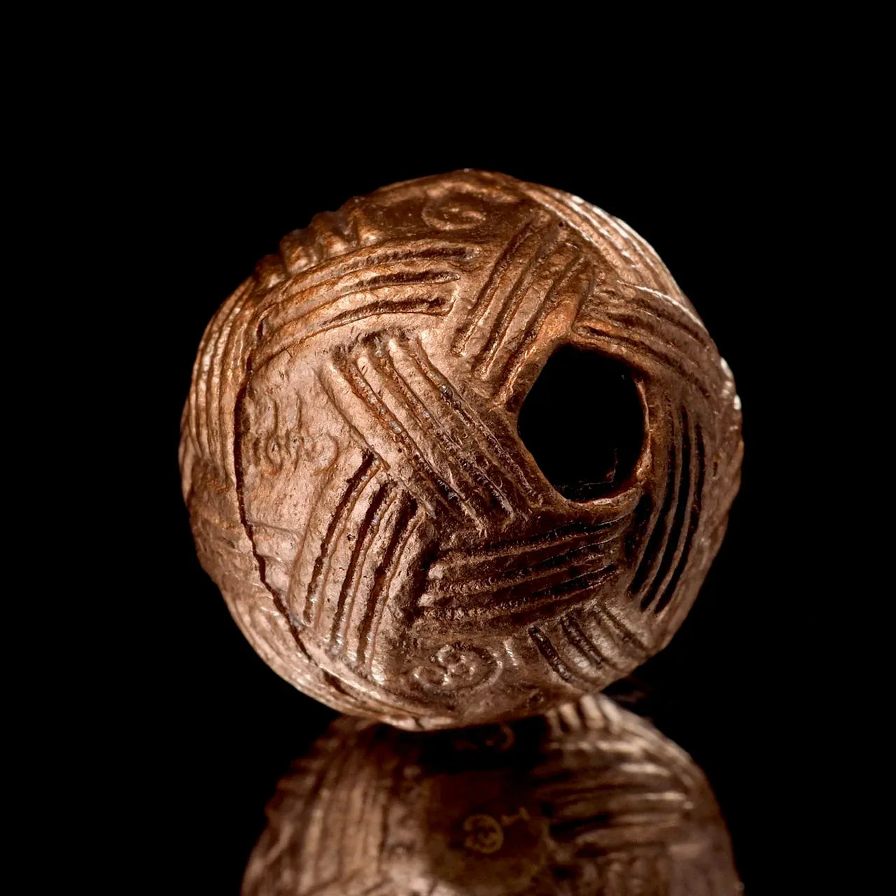 🧶 “Wealth‑Catching Rattan Sphere – Lucky ‘Money Trap’ Charm for Cashflow, Customers & Loving Support by Luang Pu Mhan, Khao Chan Hermitage, Phetchabun”