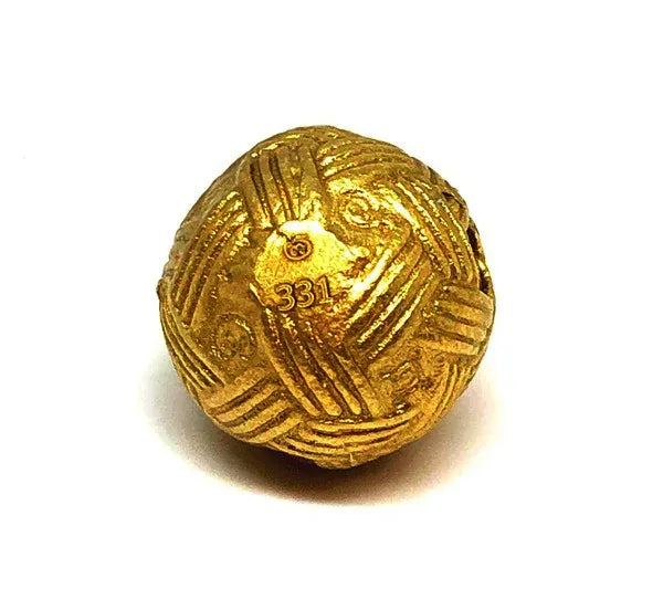 🧶 “Wealth‑Catching Rattan Sphere – Lucky ‘Money Trap’ Charm for Cashflow, Customers & Loving Support by Luang Pu Mhan, Khao Chan Hermitage, Phetchabun”