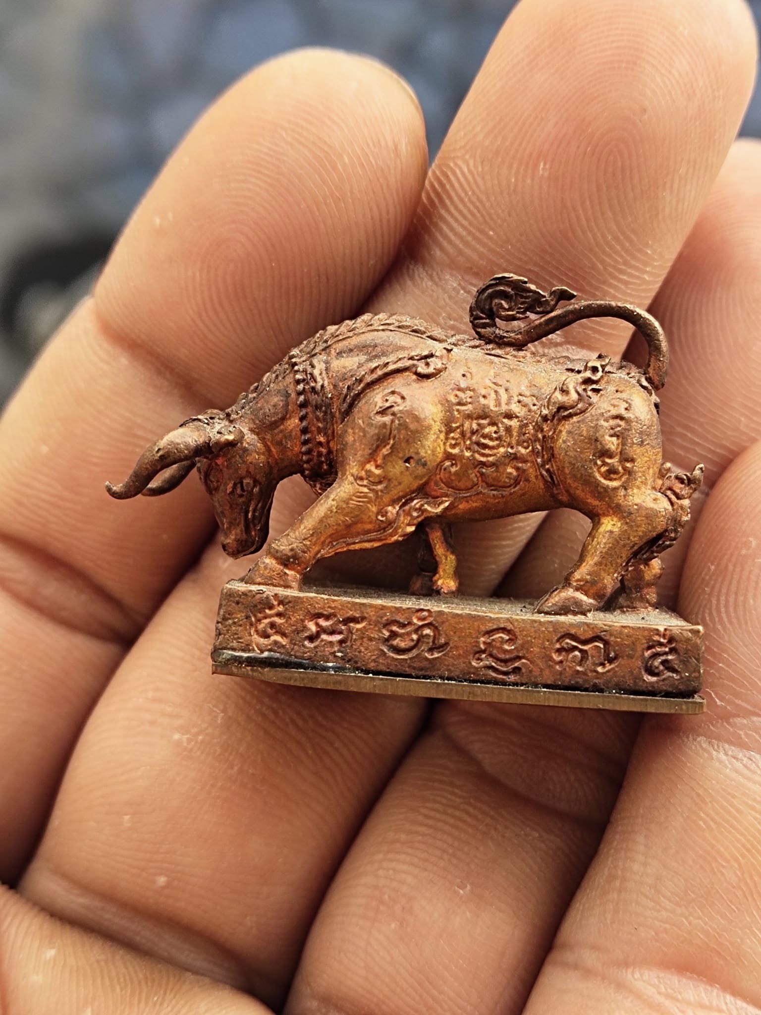 🦬 Wua Thanu Saturn 5 "Maha Pror Maha Gun" Edition – Supreme Victory & Ultimate Protection Amulet (Ratchaburi 2020)