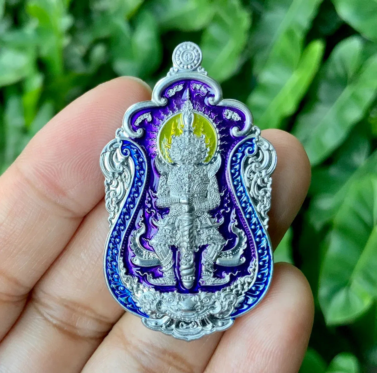 🪙 “Heaven‑Blessed Thao Wessuwan – Divine Blessing Silver Guardian Coin by Luang Pho Suchart, Wat Sila Dokmai (Phetchabun)” Silver with purple yellow enamel