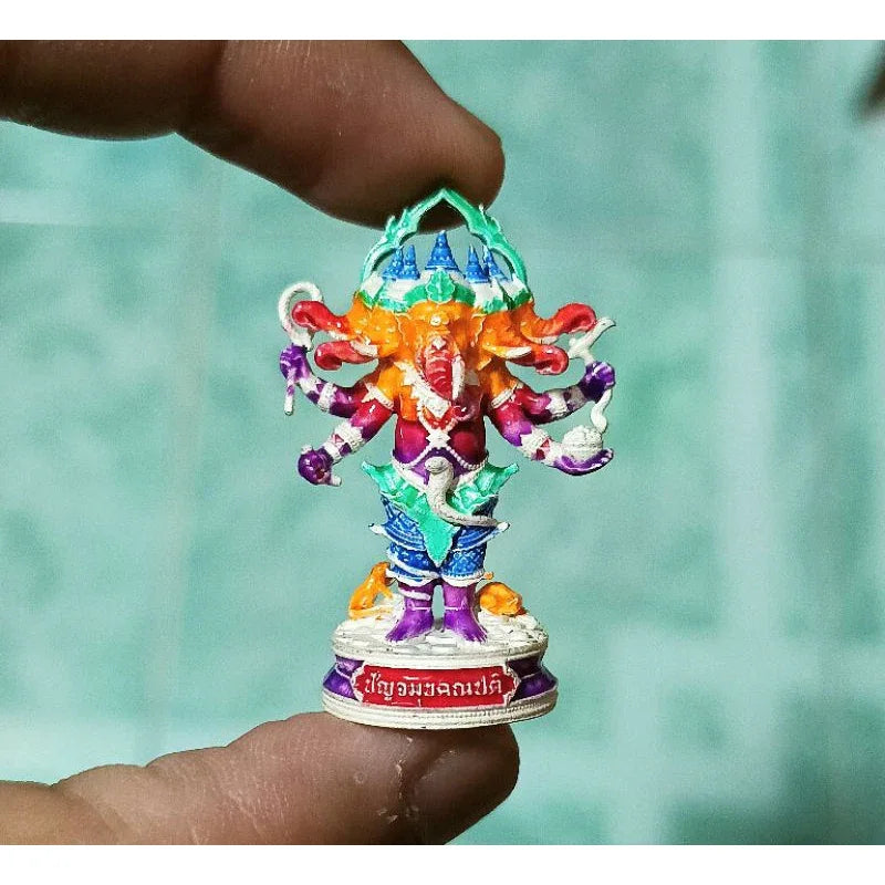 🪙 Ganesha “Five‑Headed Supreme Victory” – Pancha‑Mukha 4‑Arm Success & Obstacle‑Clearing Amulet by Phra Ajarn Liang, Wat Chom Kets, Ayutthaya Silver plated with rainbow enamel