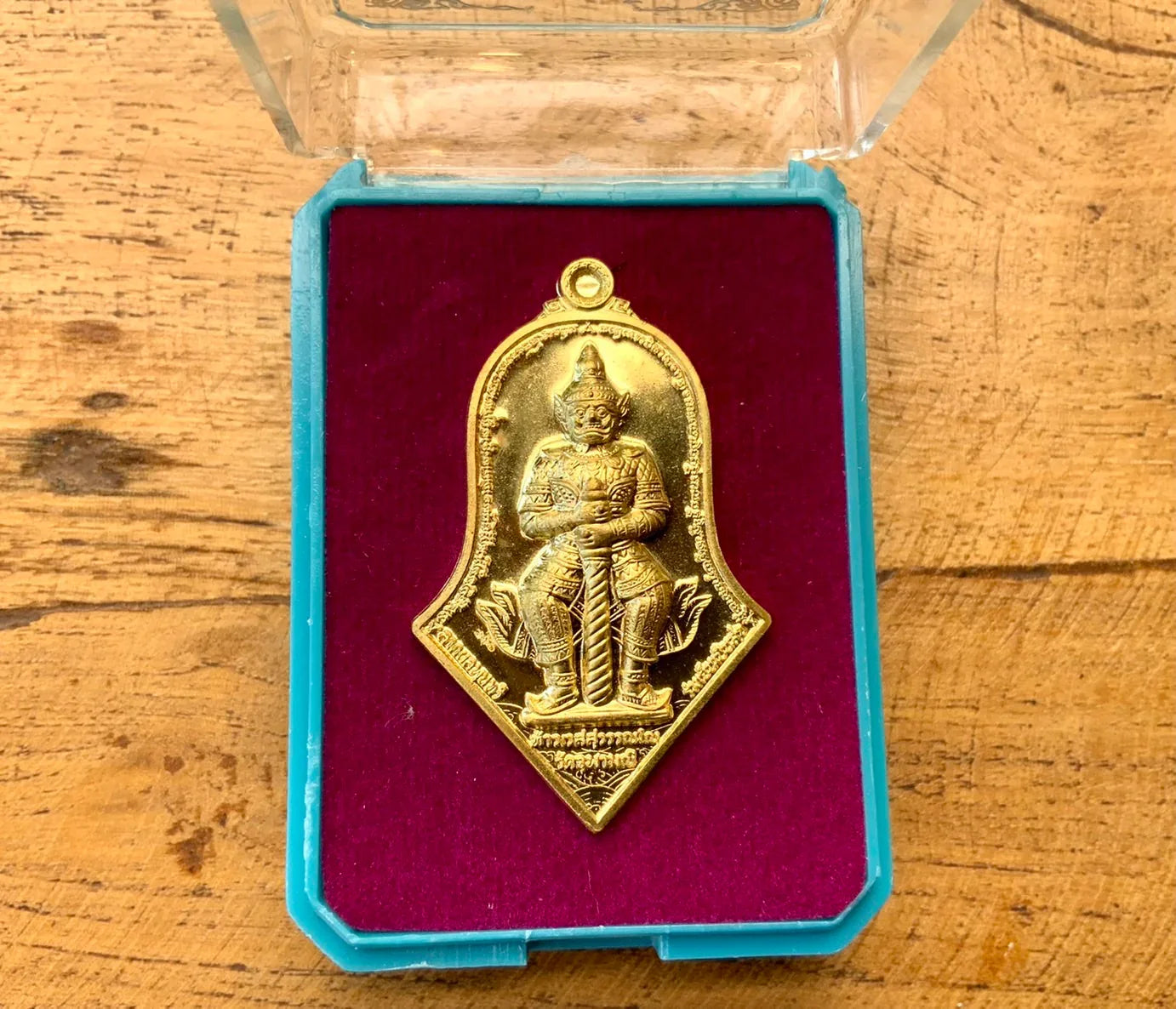 🪙 “City Pillar Guardian Tao Wessuwan” – 121st Anniversary Commemorative Wealth & Protection Medal by Luang Pho It, Wat Chulamanee (B.E. 2565)