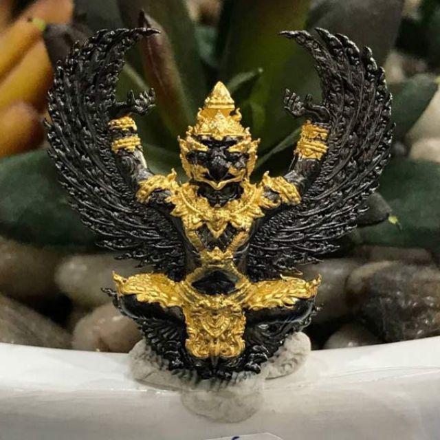 🦅Phaya Krut Thosayan Maharat Amulet – Luang Pu Udomsap Sri Saket Supreme Garuda King for Power, Protection & Prosperity Black rhodium gold