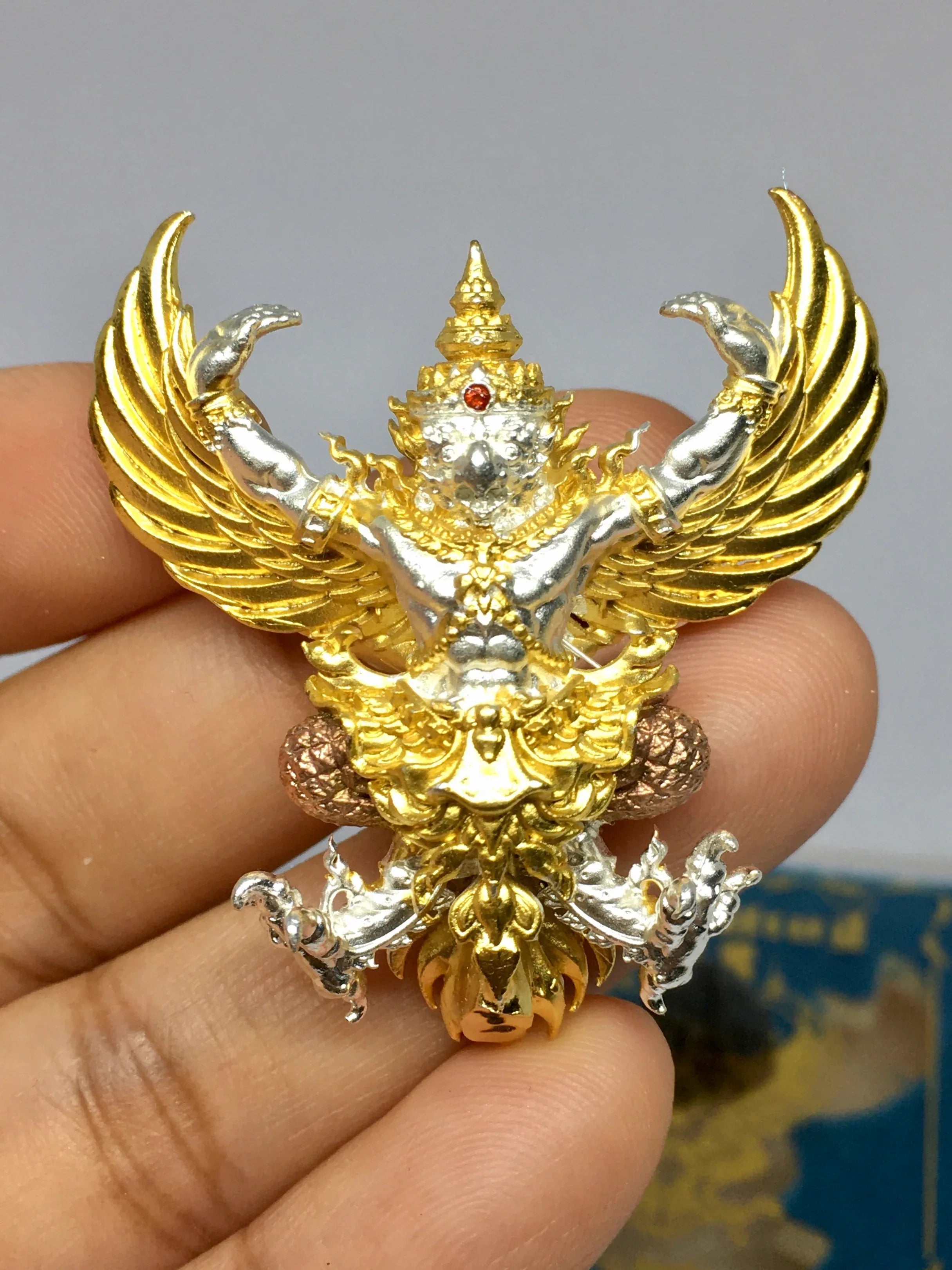 🪙 “Script of Wealth Garuda 168” – Large‑Format Royal Wealth & Protection Guardian Amulet 3K