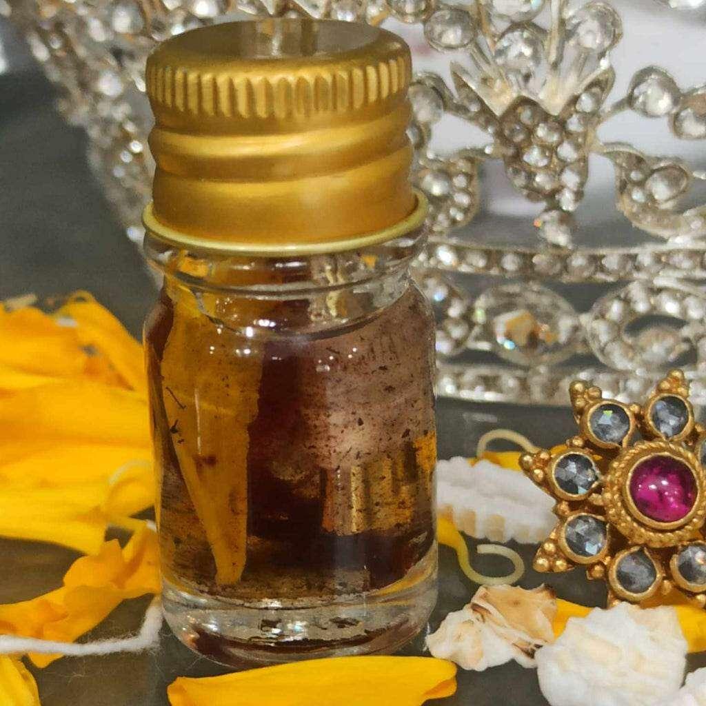 Ajahn Uu Wijinda Love Charm Oil - Authentic Thai Blessing